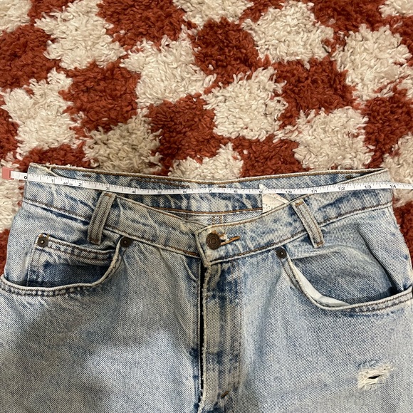 Vintage Levi 550s - Picture 3 of 4